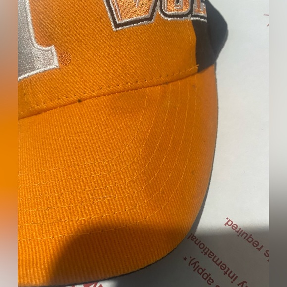 Volts Hat - Picture 3 of 5